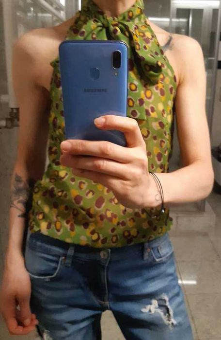 Wiązana pod szyją bluzka bez ramion United Colors of Benetton, XS