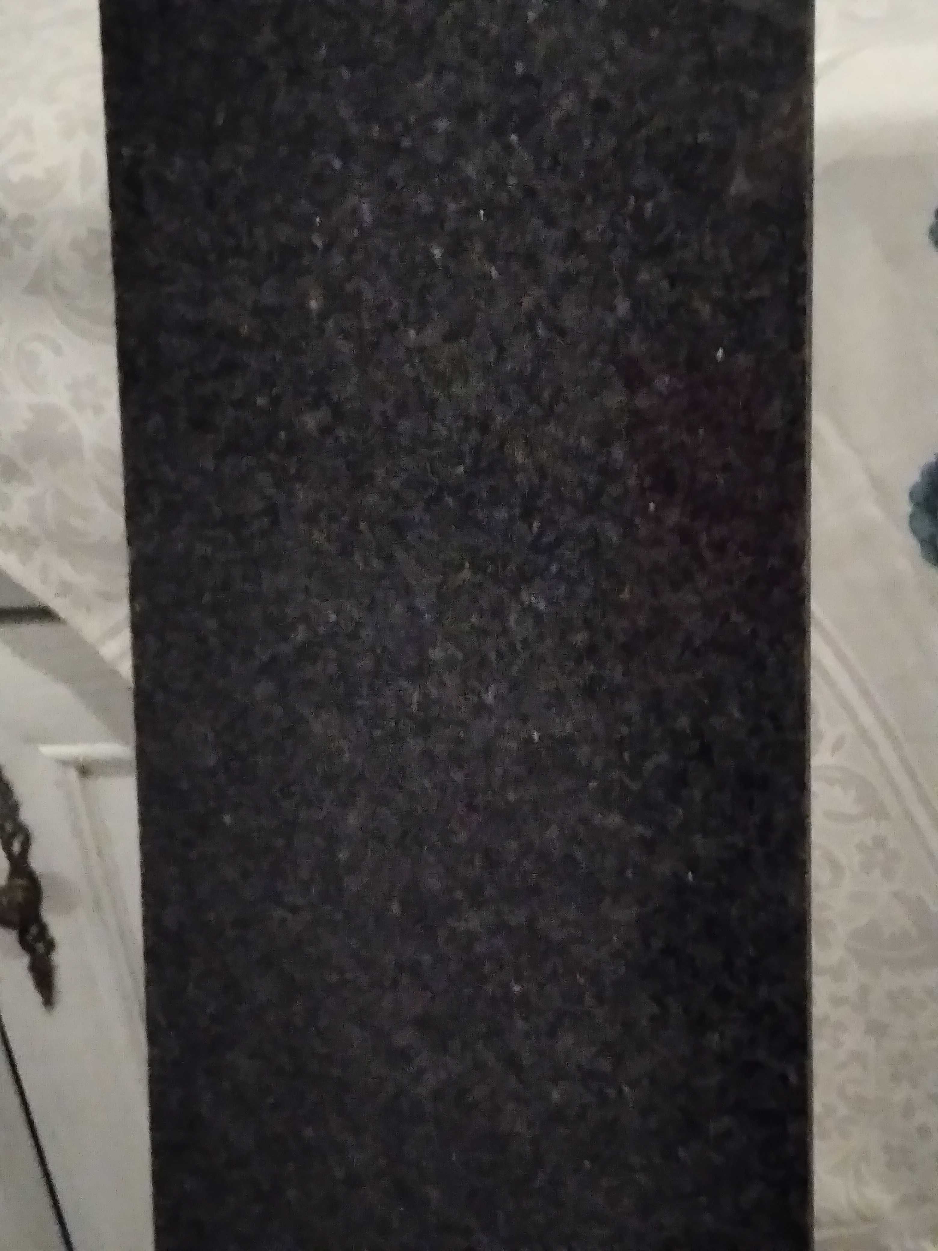 Parapet granitowy wewnętrzny-zewnętrzny po nacięciu okapnik
