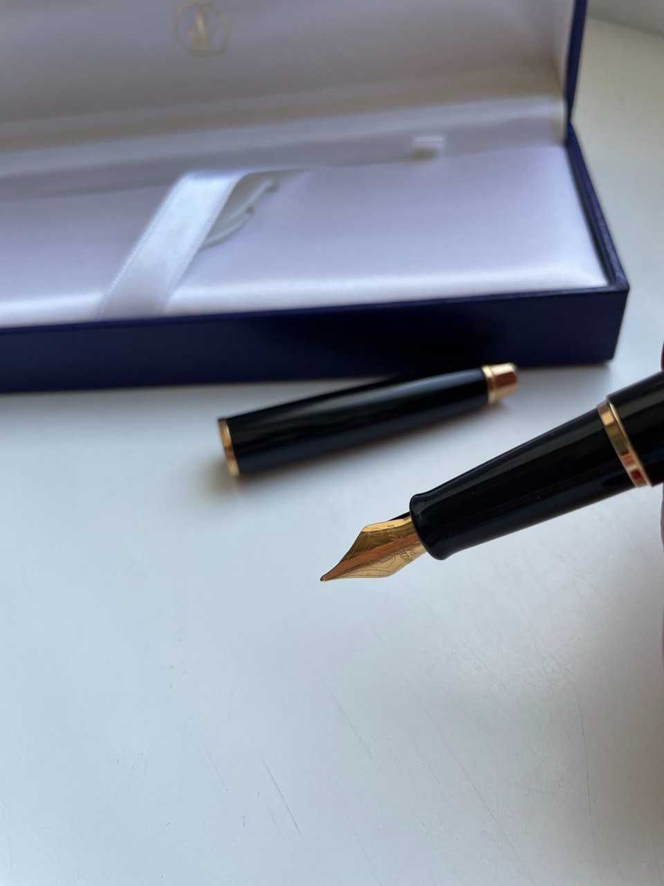 Перова ручка Waterman Hemisphere Matt Black GT 12003