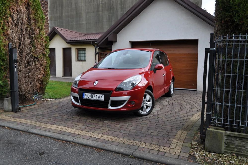 Renault Scenic 1.6 110PS   Parctronic Clima Alu Servis Zadbana