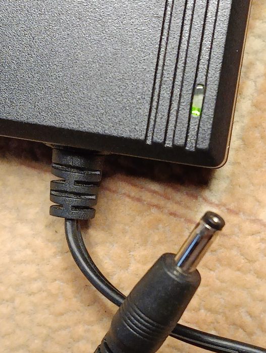 Блок питания живлення 12V 3.5A (3.5mm)