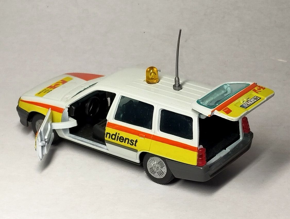 Opel Cadette variant 5 door 1/43 Gama