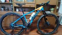 Bicicleta BTT  Cube carbono R29