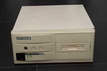 Stary komputer PC OPTIMUS