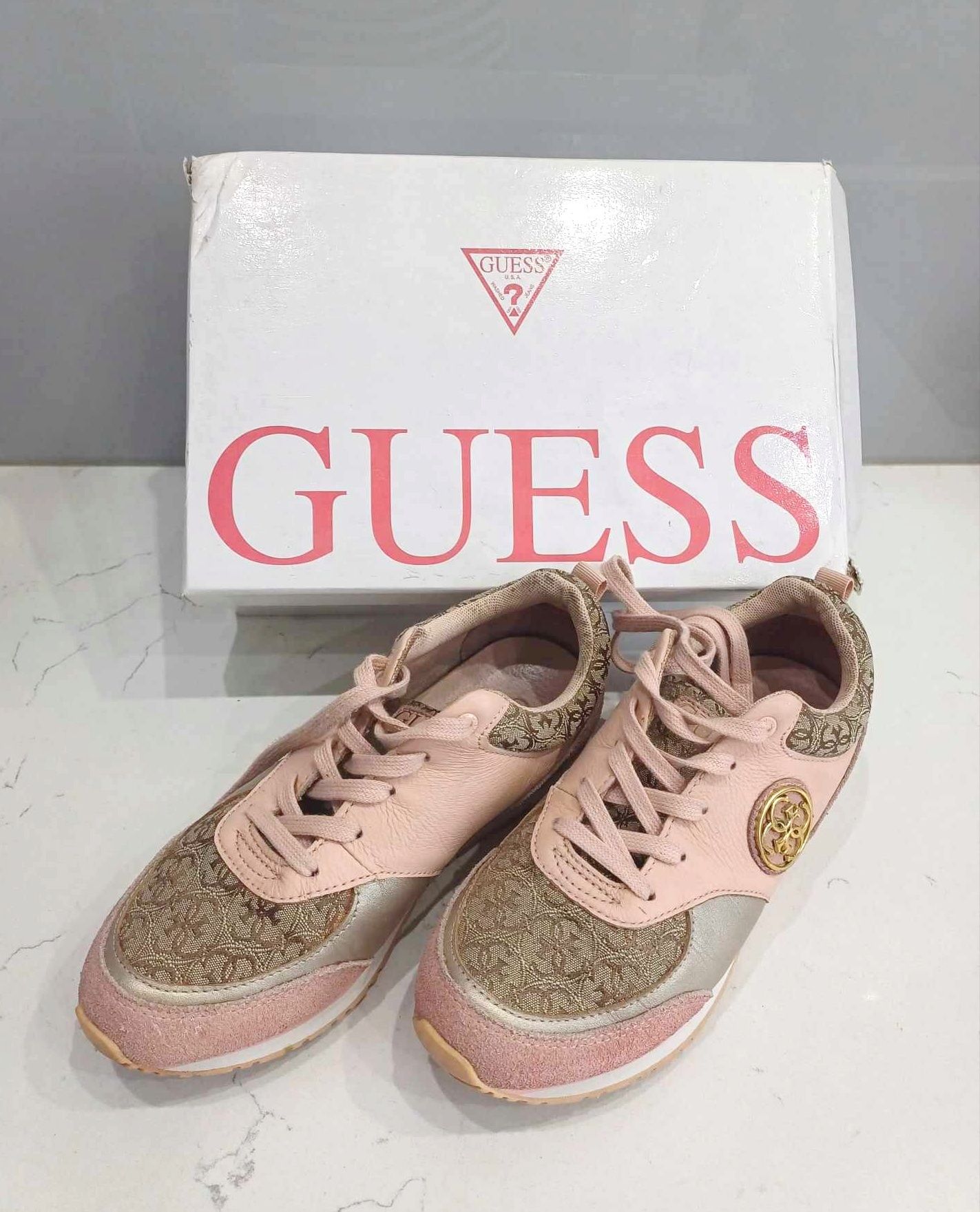 Guess adidasy r. 36