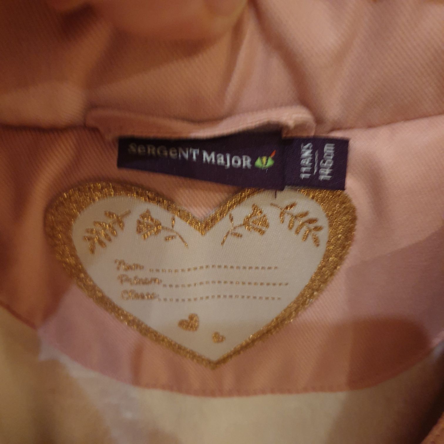 Varios casacos para menina com pouco uso. Com muito bon coalidade.
