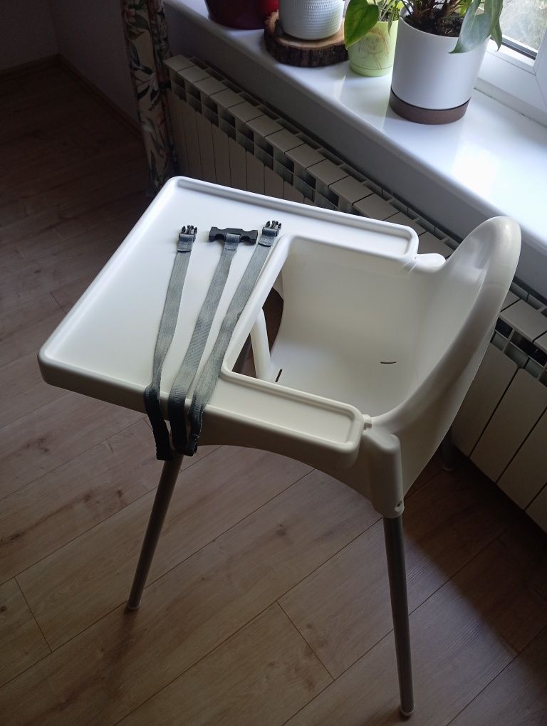 Krzesełko antilop Ikea z pasami