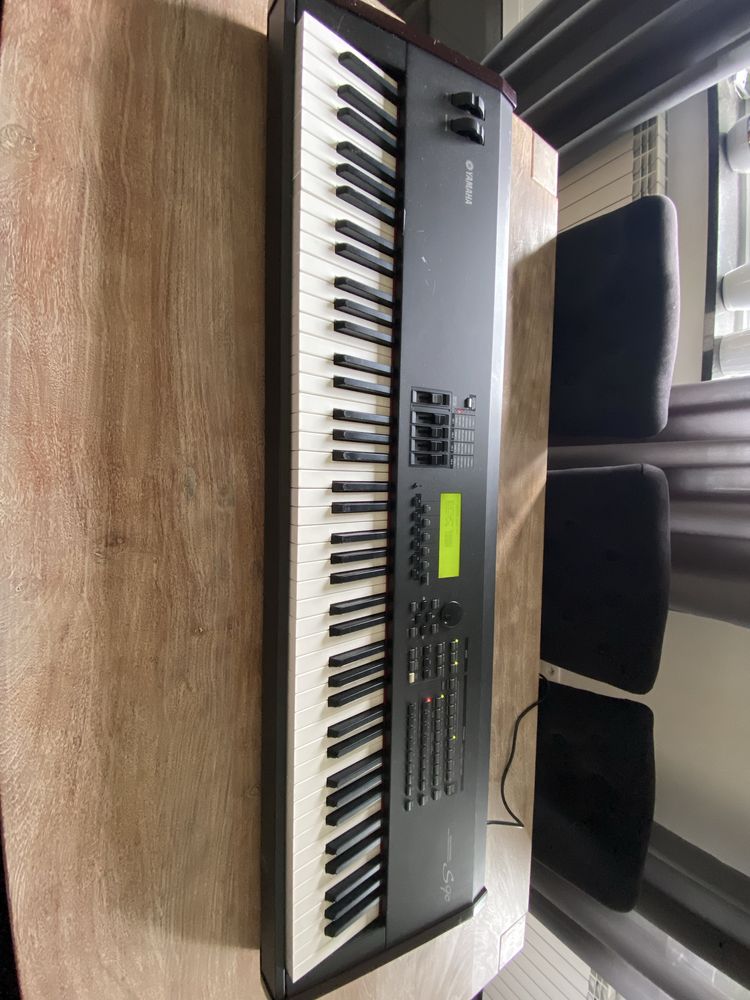 Yamaha S90 keybord