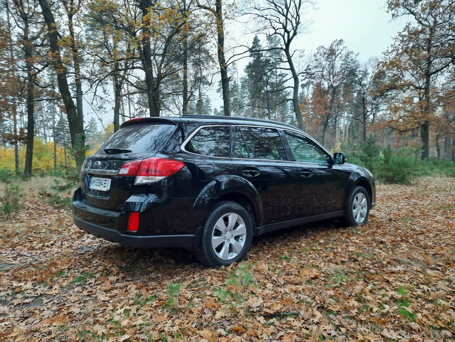 Продам Subaru Outback 2011