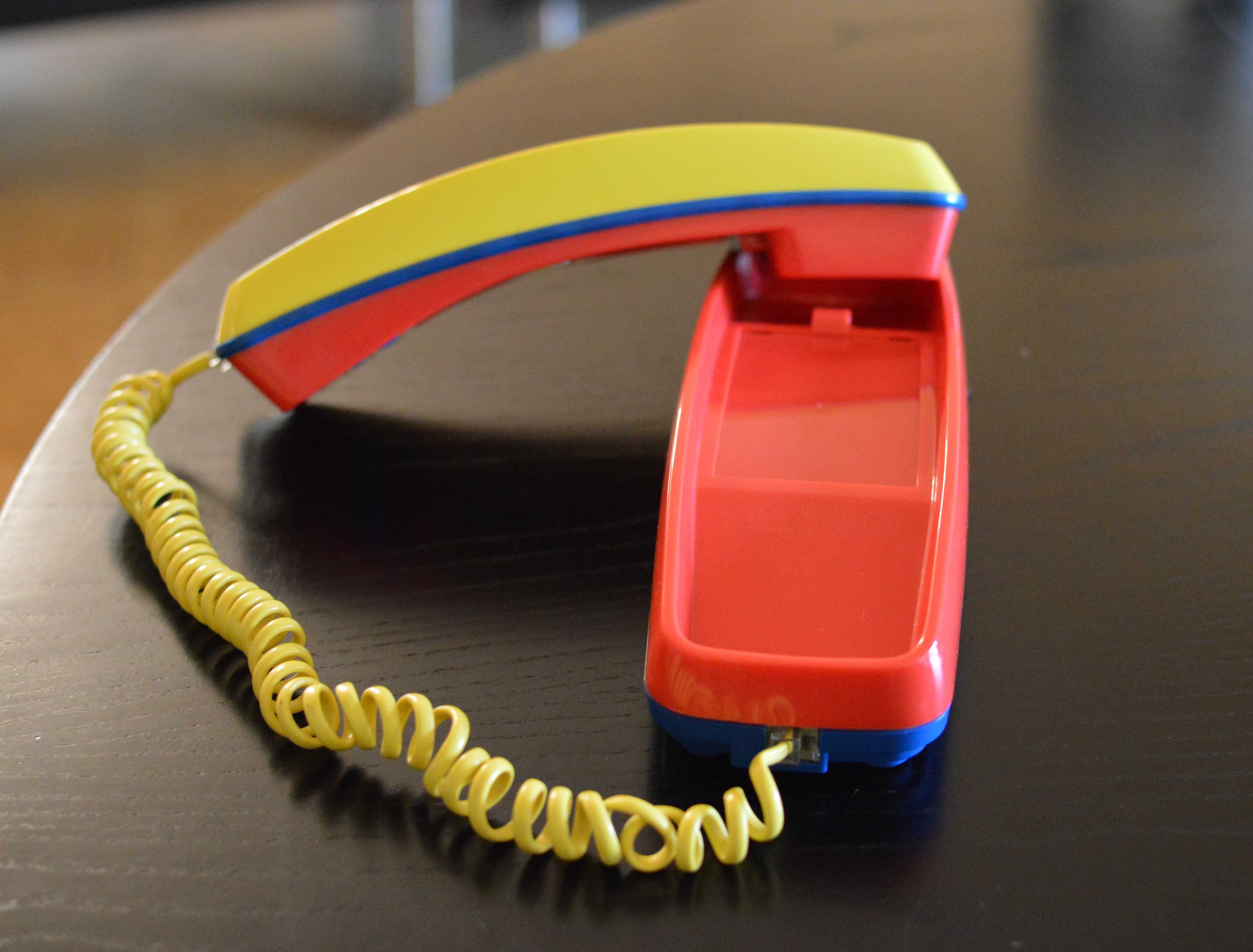 Telefone de parede vintage space age pop. Made in USA. Midcentury.