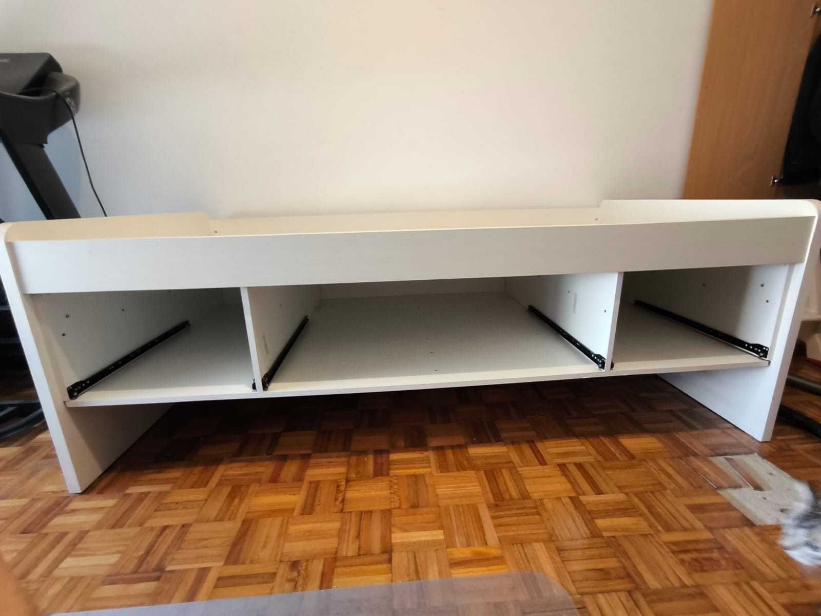 Cama Solteiro com arrumação e colchão