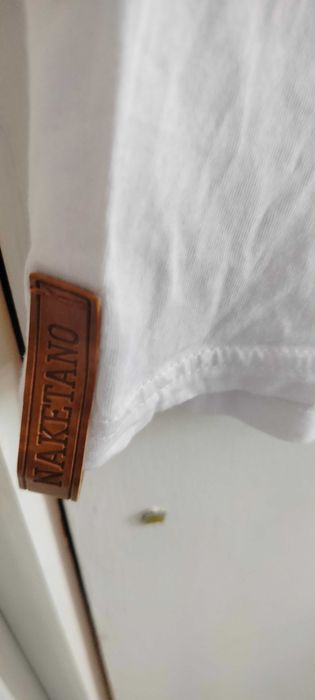 Koszulka t shirt z kapturem Naketano