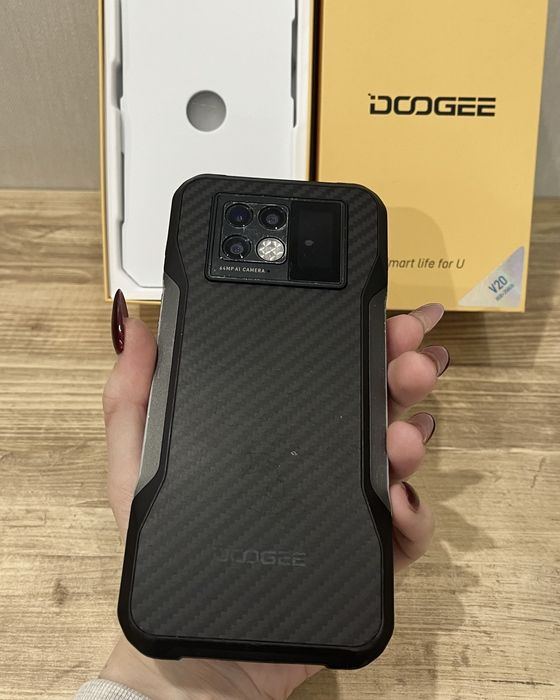 Doogee V20 8/256 ГБ 

Продаю Doogee V20 з 8 ГБ ОЗУ