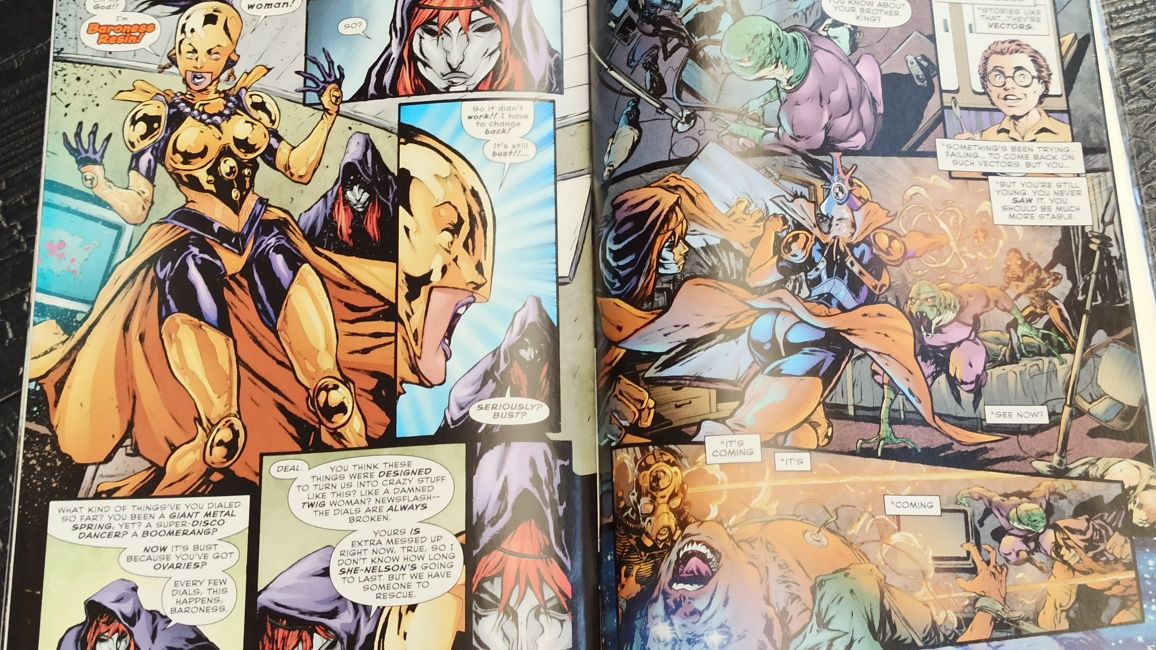 Комиксы на английском Dial H comics DC набрать Г журнал супергерои