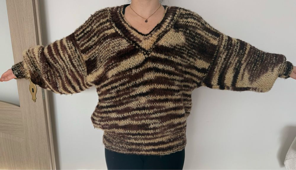 Welniany sweter recznie wykonany,r.44