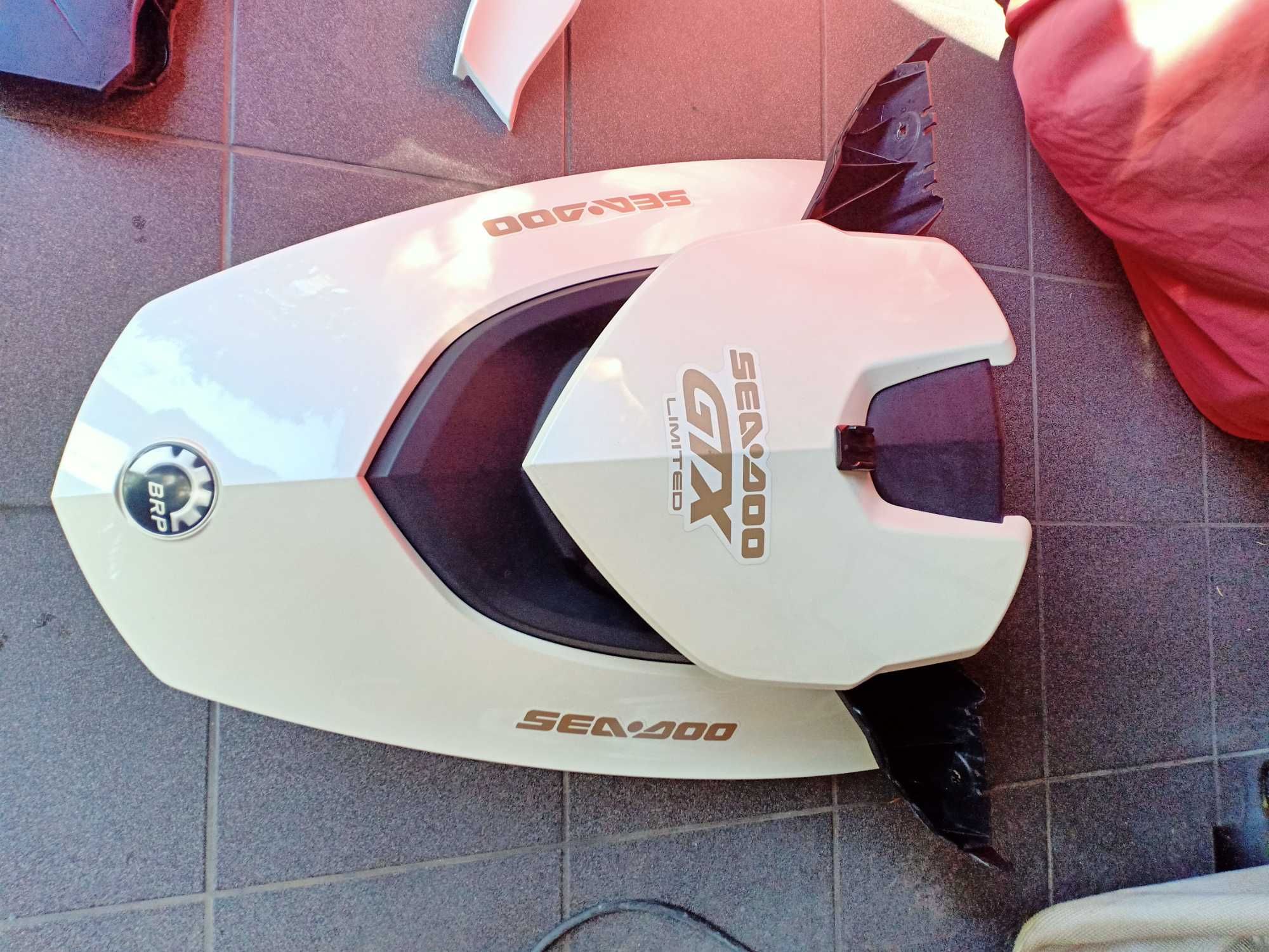 Schowek przedni maska seadoo gtx 260