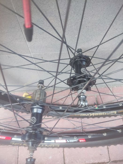 Koła bontrager dt Swiss mulet 26" 27,5" continental