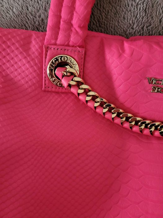 Pink Victoria's Secret bag