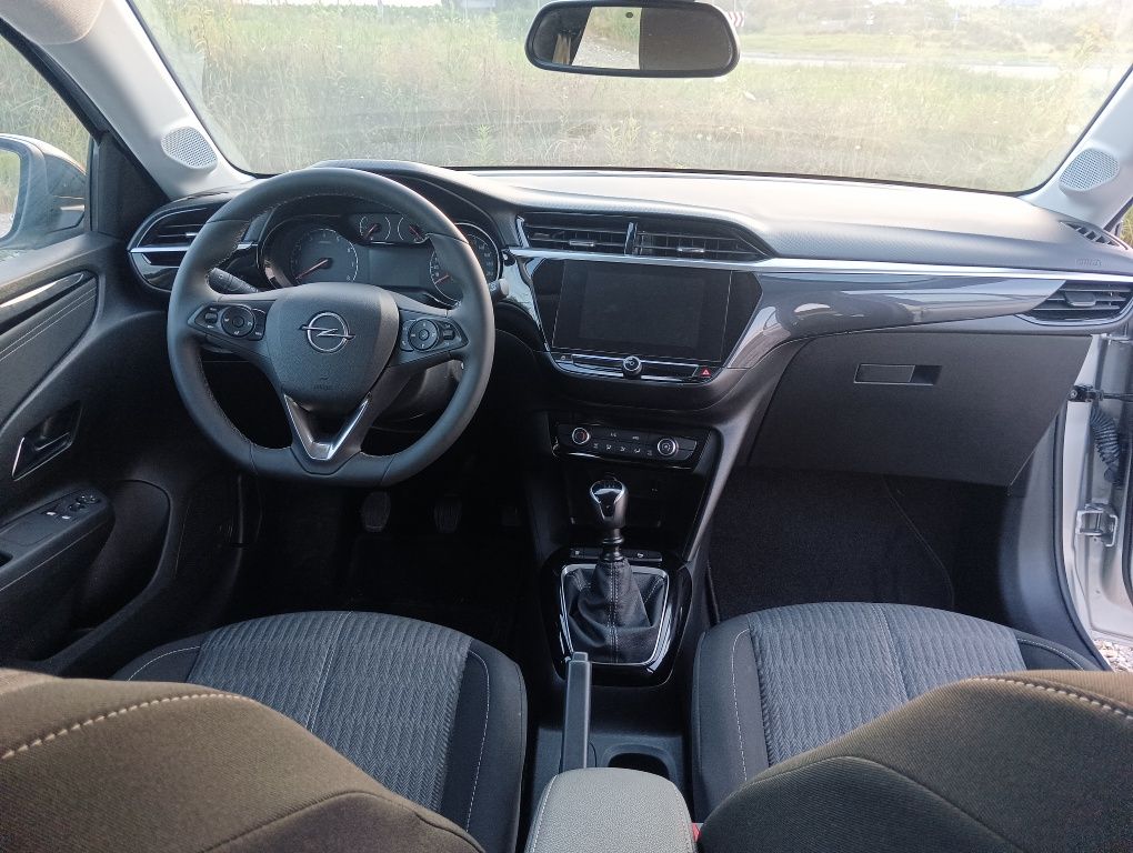 Opel corsa F 1.2 Turbo