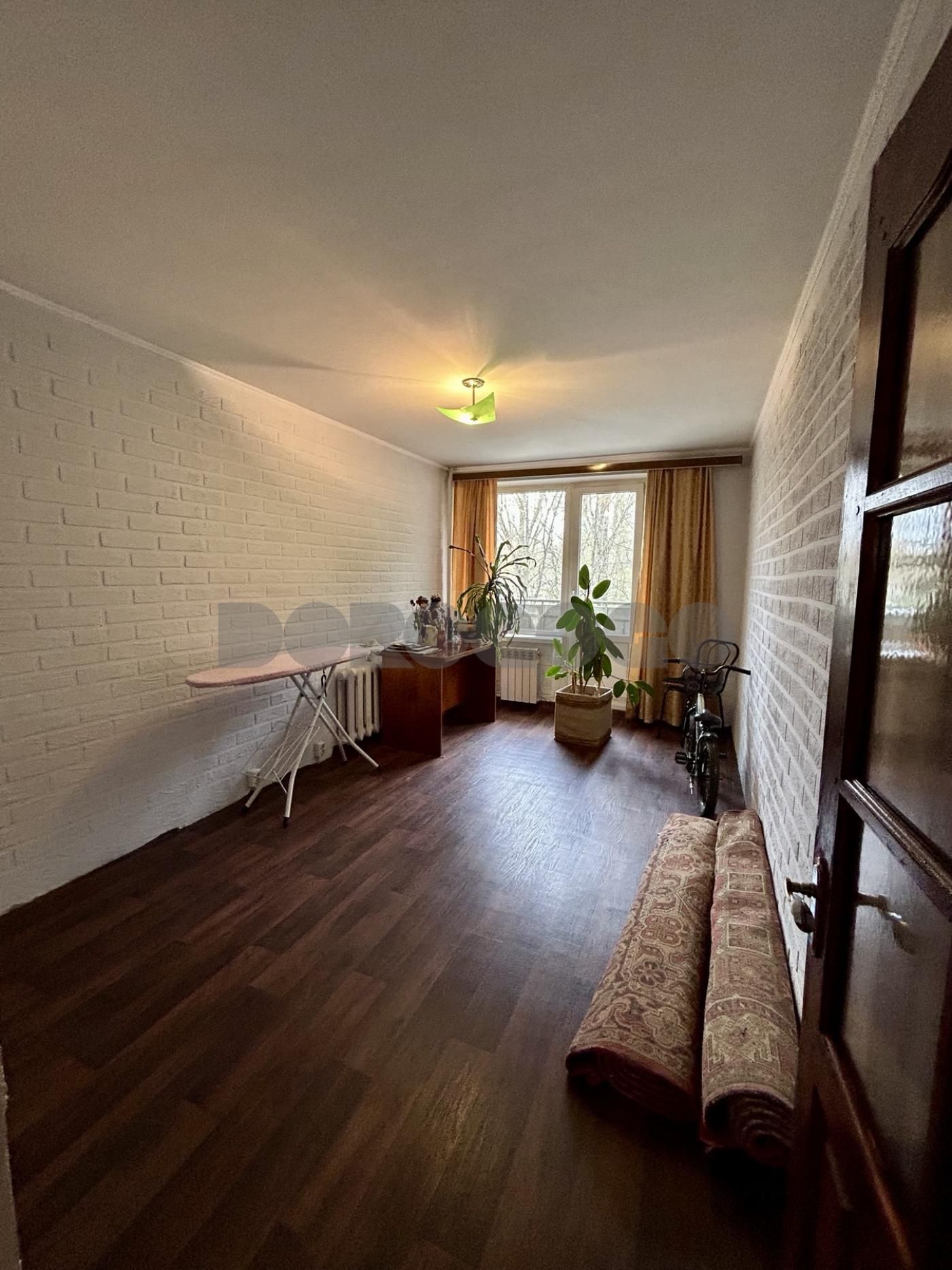 Продаж 3 кімн. кв-ри 70 м2 вул. Зодчих, 68/2
