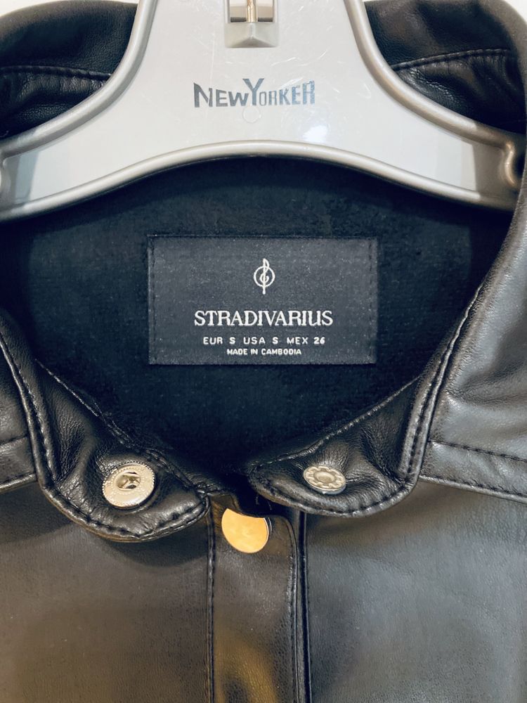 Koszula skóra ekologiczna czarna Stradivarius S/M