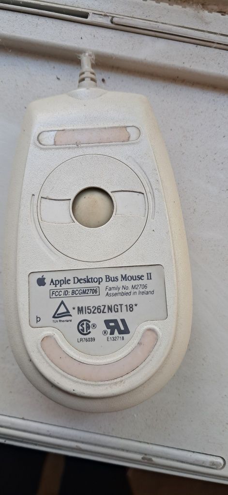 Продам монітор, мишка, клавіатура 1997 року Apple