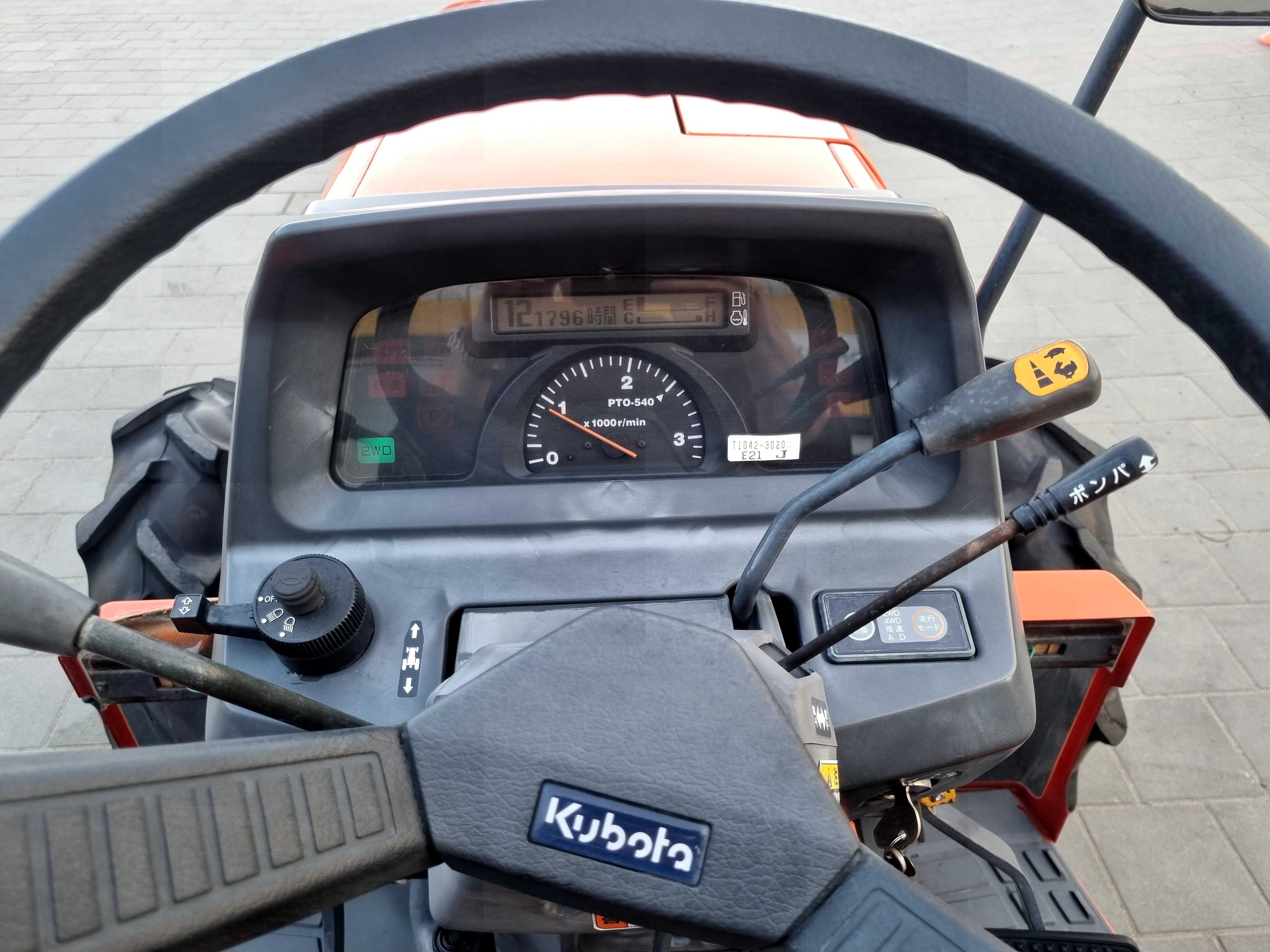 Японський мінітрактор Кубота Kubota KL-25