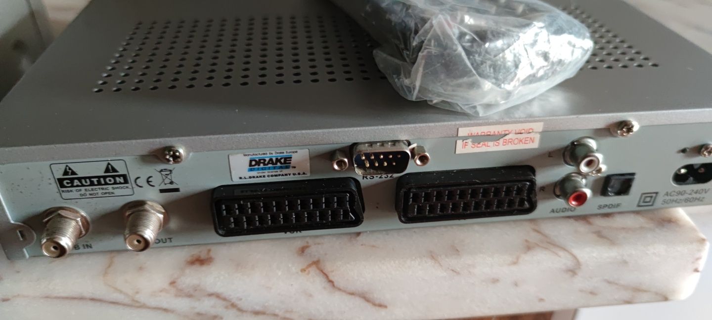 Receivers digitas com antenas.