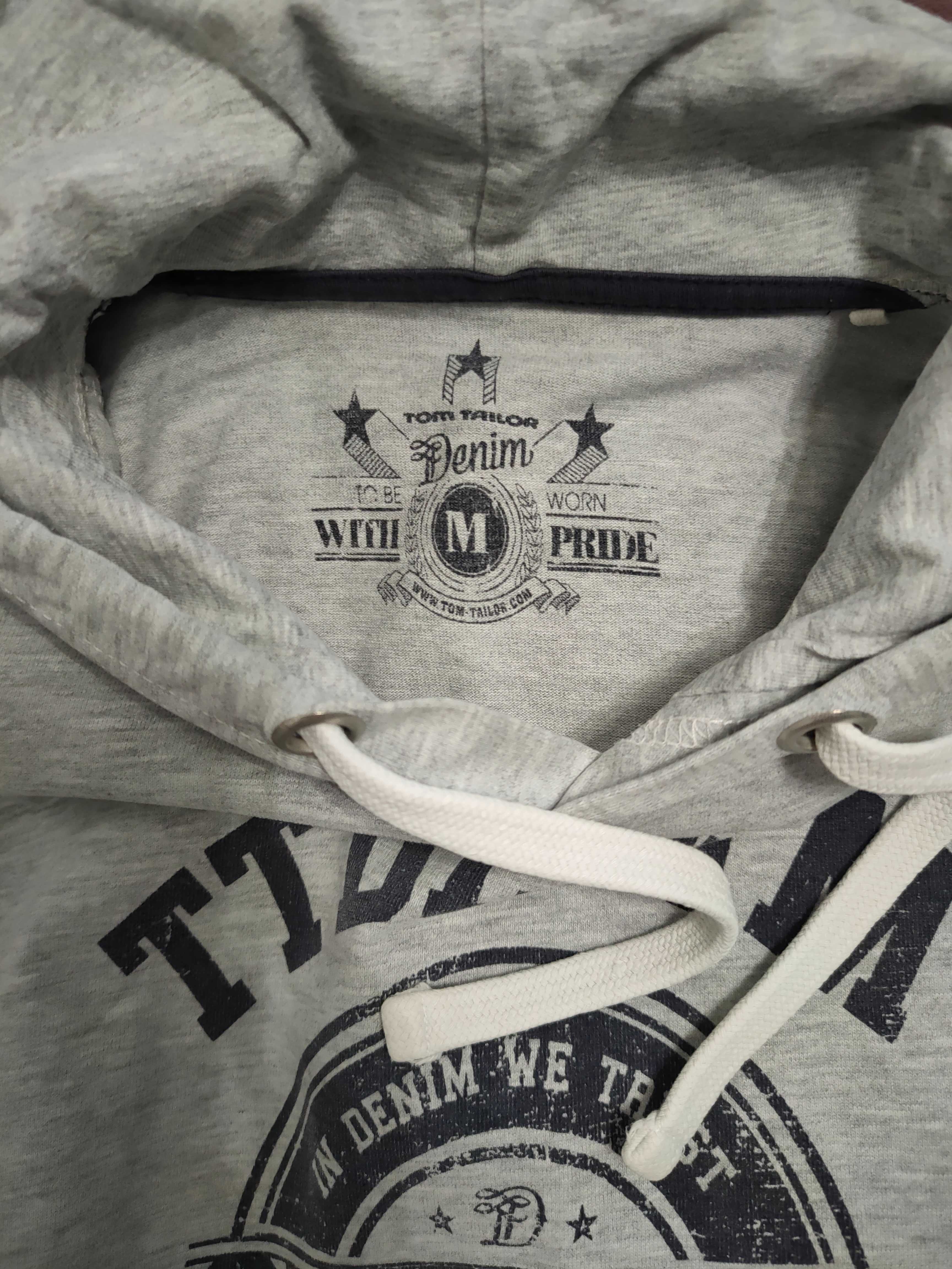 Bluza z kapturem r. M