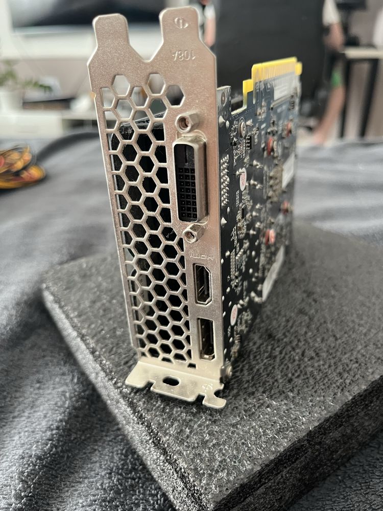 GTX 1050 Ti + Chieftec 500W Gold