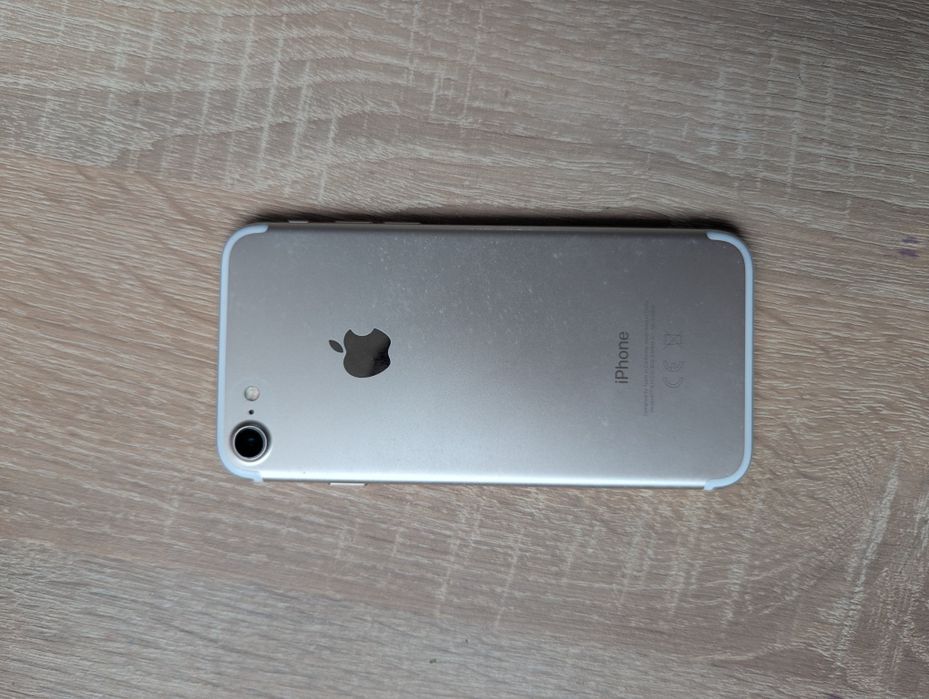 iPhone 7 32GB (на запчастини/під відновлення)