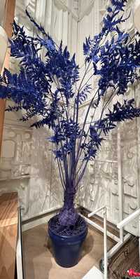 Fioletowy dekoracyjny sztuczny kwiat