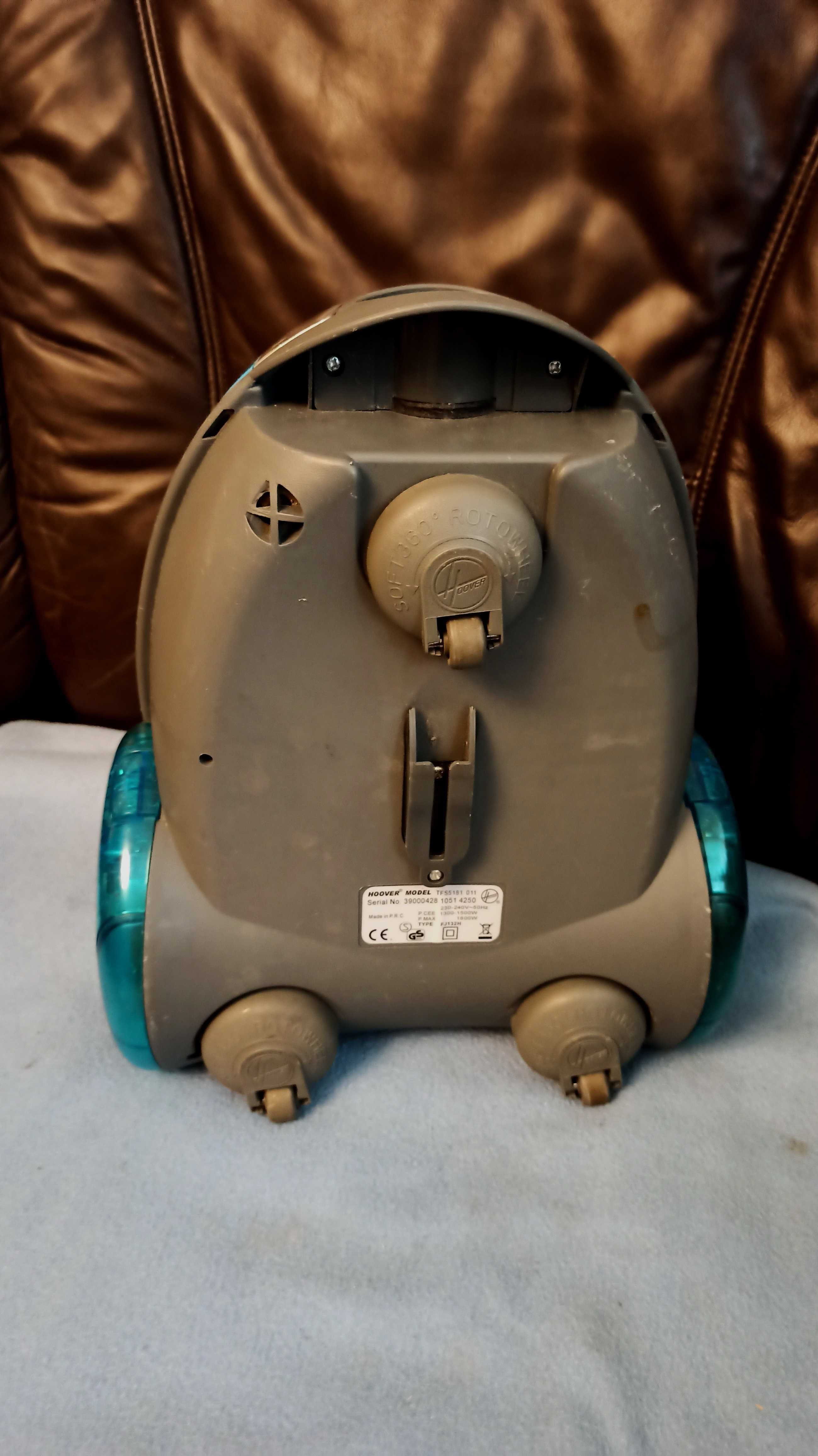 .Odkurzacz workowy Hoover TFS518101*
