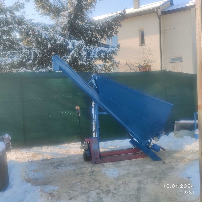 Podajnik do trocin / Materiałów sypkich żmijka