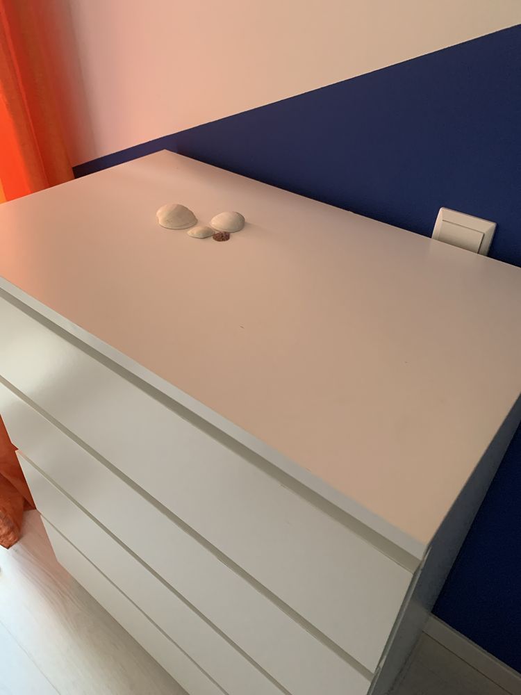 Malm ikea 4 gavetas