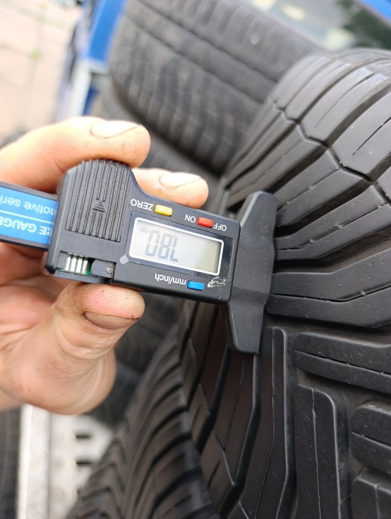 Opony całoroczne Michelin CrossClimate komplet