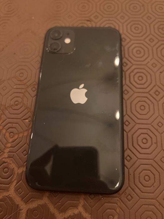 iPhone 11 128GB Preto