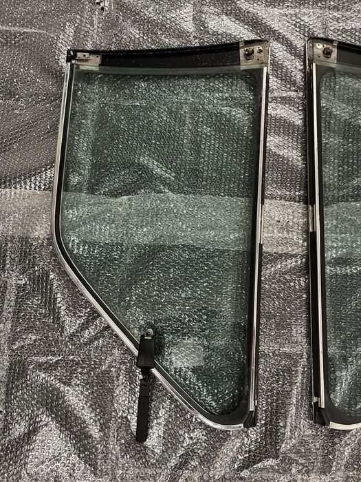 BMW E30 rarytas szyby uchylne chromline tylne coupe zielone chrom wąsk