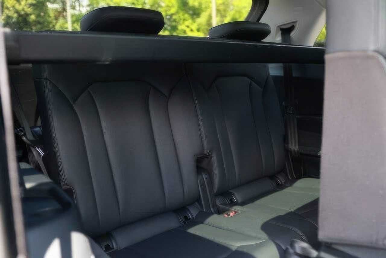 2022 Audi Q7 quattro Premium 55 TFSI