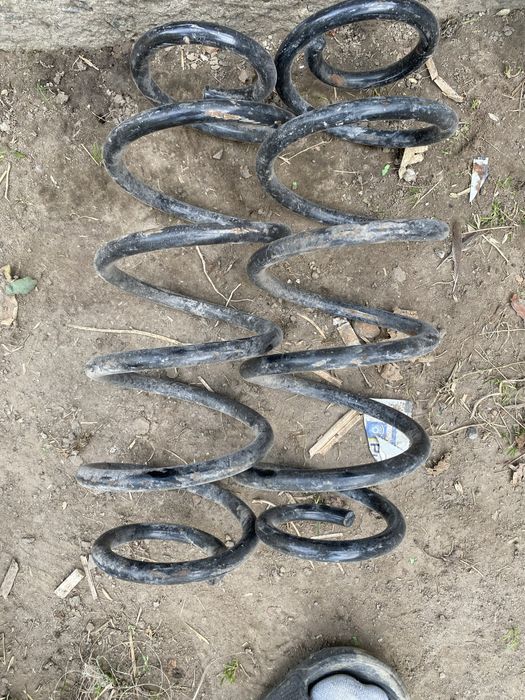 Продам пружини пассат б5 перід