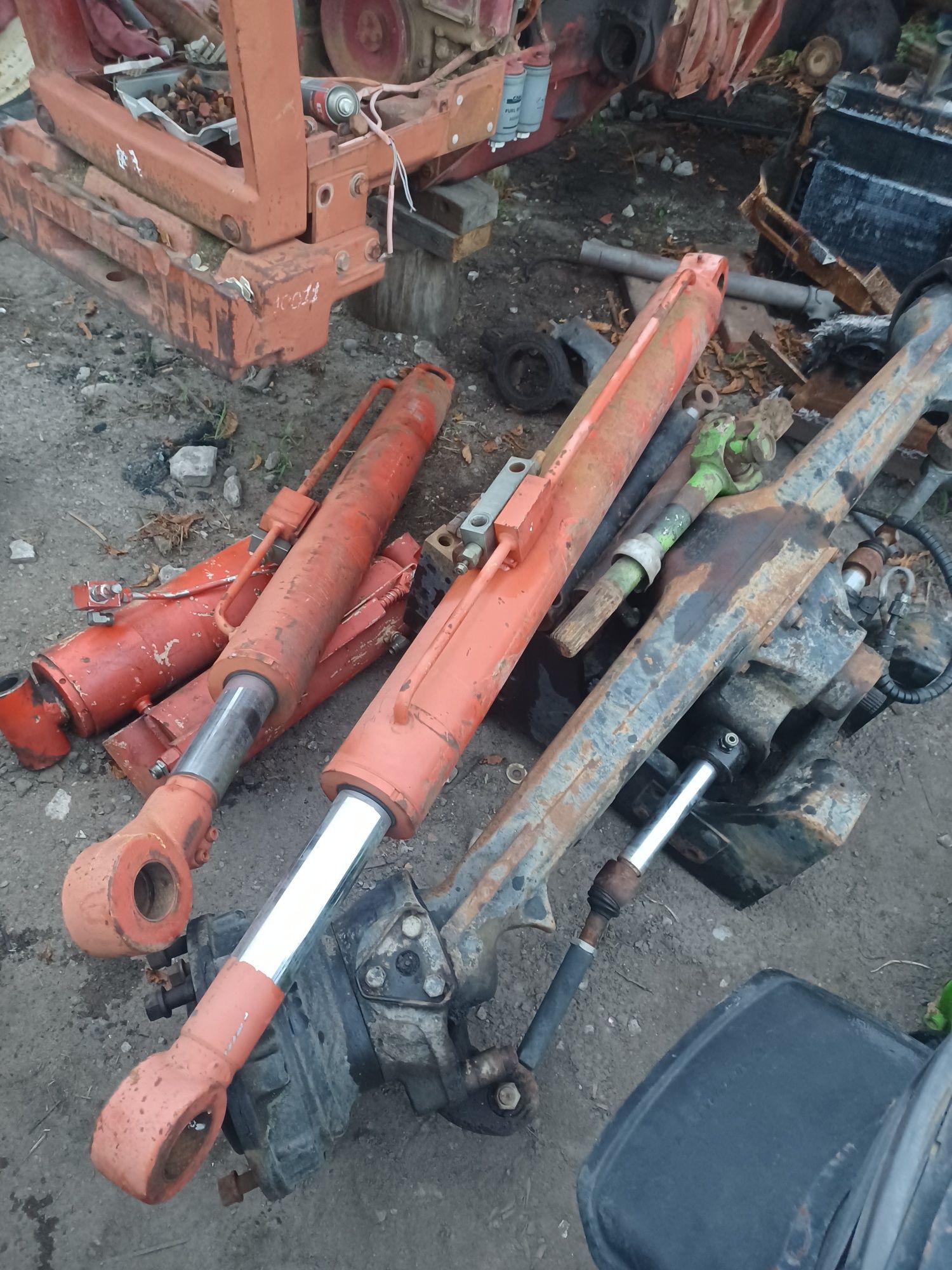 Silownik manitou