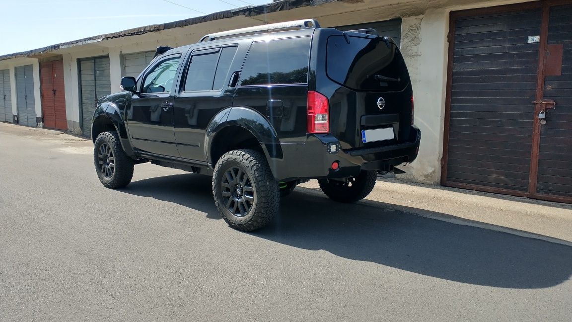 Pathfinder R51 / Navara d40- Kola Felgi 18 / 255 70 r18 / 6x114.3