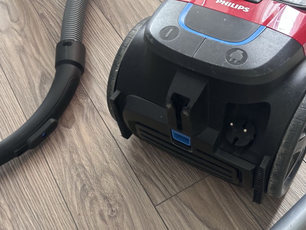 Odkurzacz bezworkowy PHILIPS PowerPro Compact FC9330/09