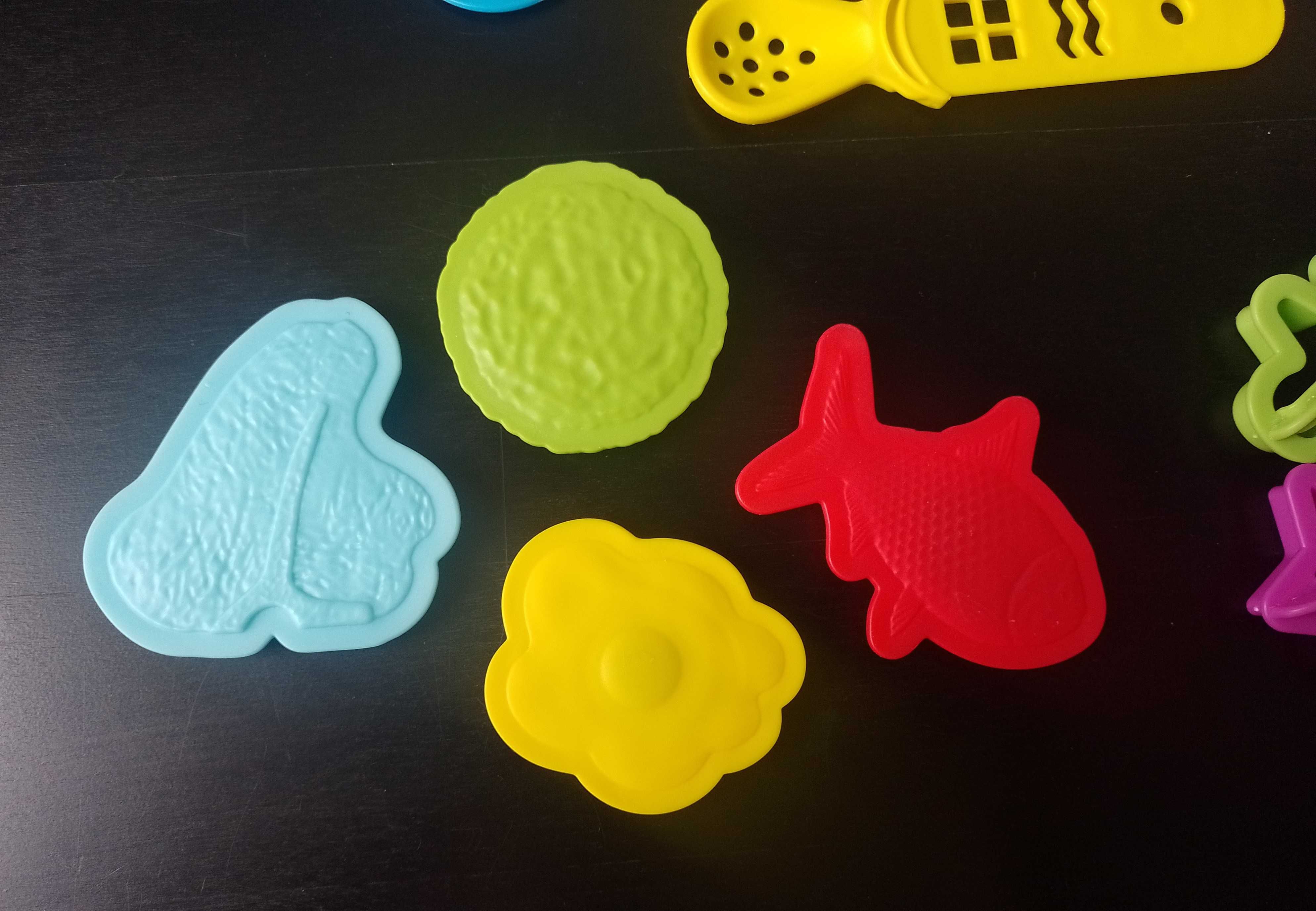 akcesoria do ciastoliny, piankoliny, play-doh, mix, cena za całość