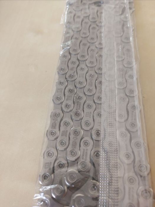 Łańcuch rowerowy Shimano napęd 12 przełożeń z szybkozłączką spinką