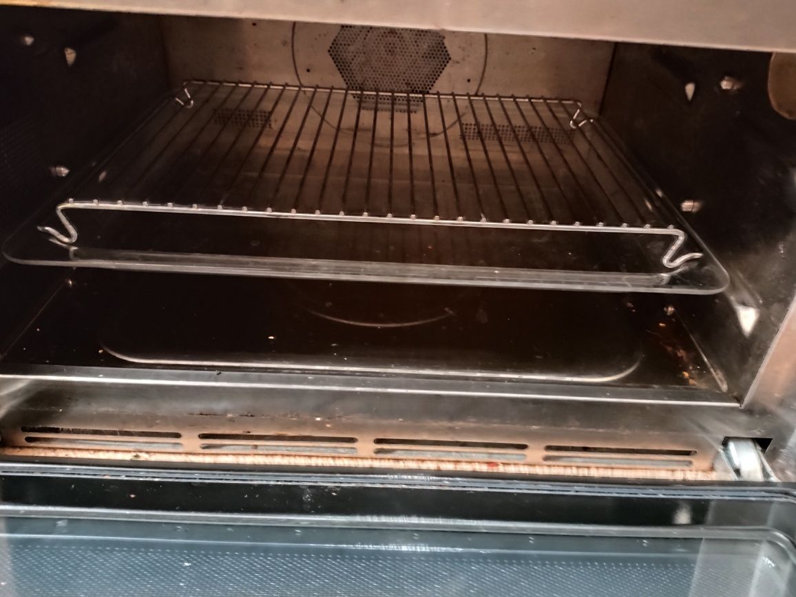 Духовой шкаф Miele H146MB