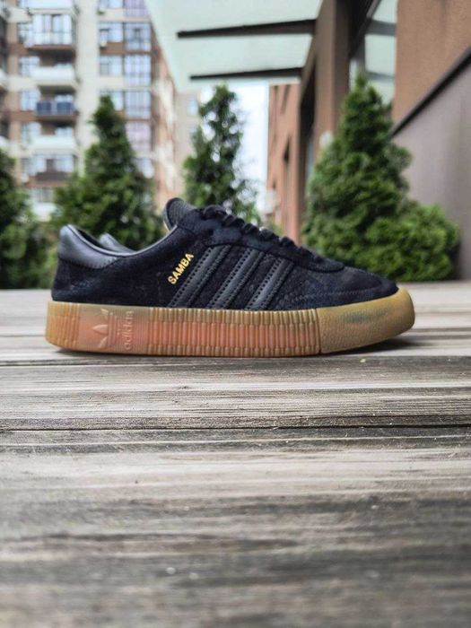 Аддіас кросівки. Adidas Samba. Круті кросівки Адідас. Кросівки.