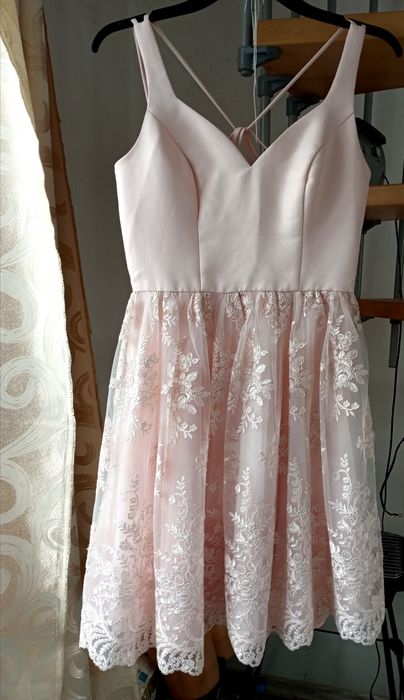 Sukienka koronkowa morelowa koktajlowa elegancka Chi Chi London