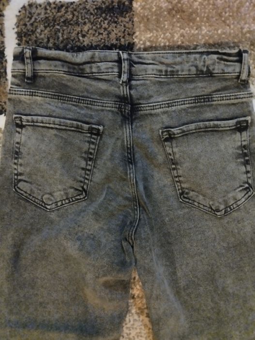Нові джинси мом.