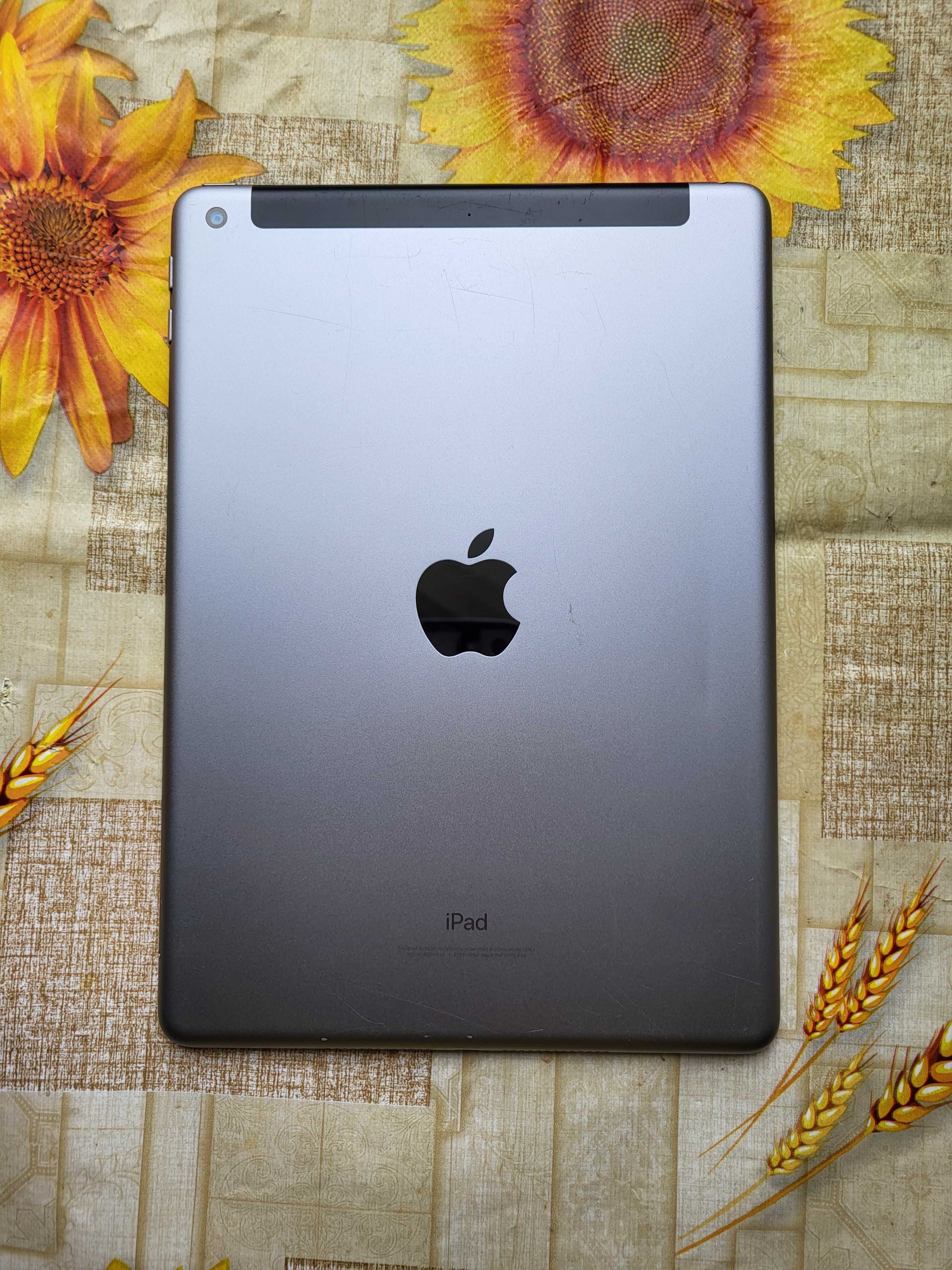 Планшет Apple iPad 9.7" 6 покоління 32 ГБ